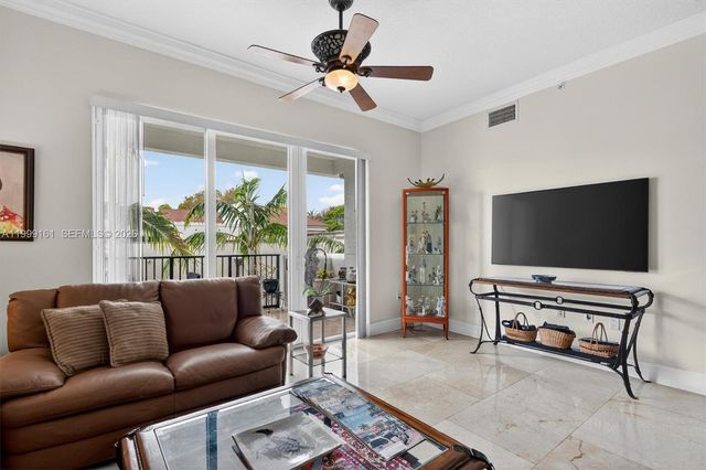 650 Valencia Avenue 302, Coral Gables, FL 33134