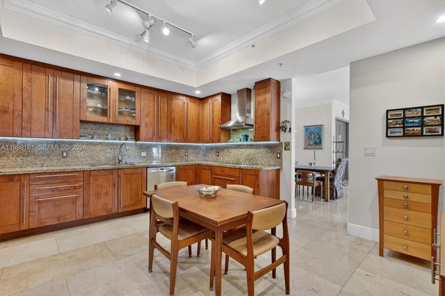 650 Valencia Avenue 302, Coral Gables, FL 33134