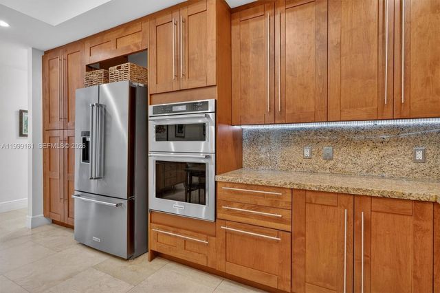 650 Valencia Avenue 302, Coral Gables, FL 33134