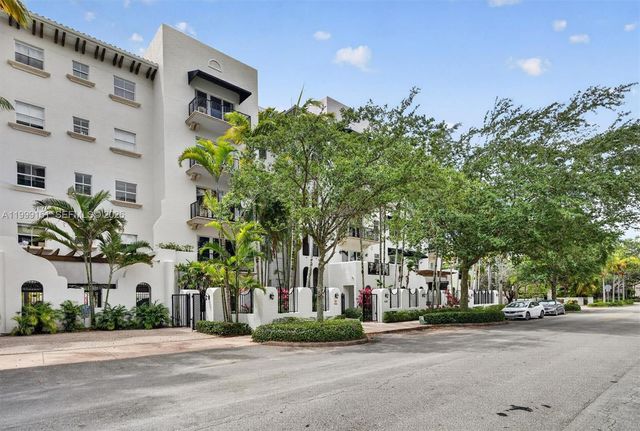 650 Valencia Avenue 302, Coral Gables, FL 33134