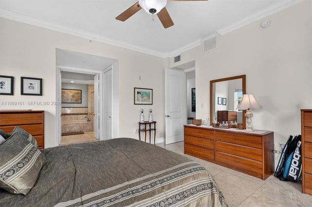 650 Valencia Avenue 302, Coral Gables, FL 33134