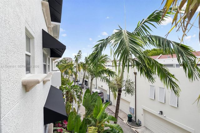 650 Valencia Avenue 302, Coral Gables, FL 33134