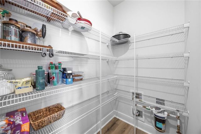 9132 Stoney River Lane, Kernersville, NC 27284