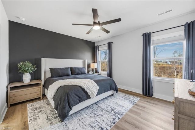 9132 Stoney River Lane, Kernersville, NC 27284