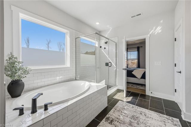 9132 Stoney River Lane, Kernersville, NC 27284