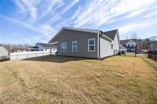 9132 Stoney River Lane, Kernersville, NC 27284