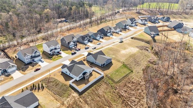 9132 Stoney River Lane, Kernersville, NC 27284