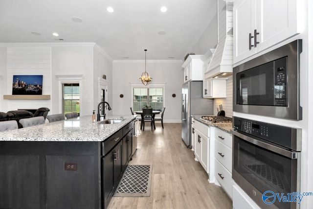 26431 Birkshire Lane, Athens, AL 35613