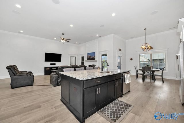 26431 Birkshire Lane, Athens, AL 35613