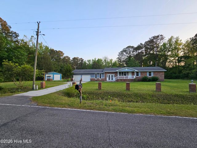 770 Harrison Creek Road, Rocky Point, NC 28457