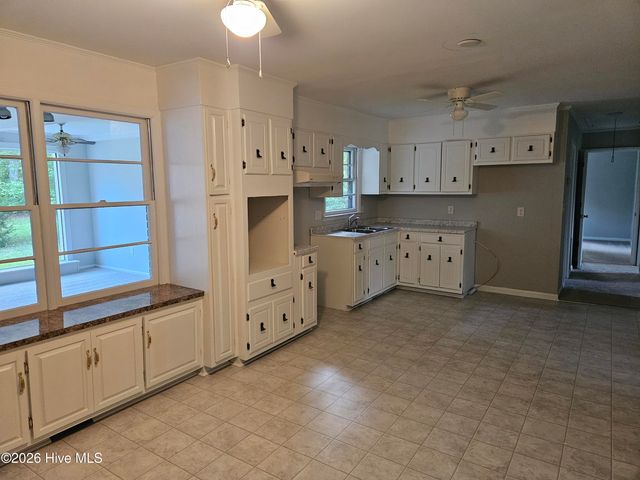770 Harrison Creek Road, Rocky Point, NC 28457