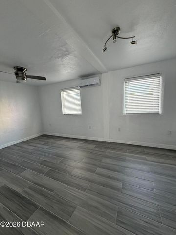 147 Lindley Road B, Daytona Beach, FL 32118