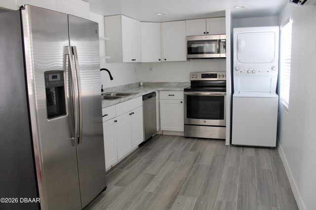 147 Lindley Road B, Daytona Beach, FL 32118