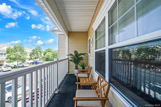 47 Barley Lane, Patchogue, NY 11772