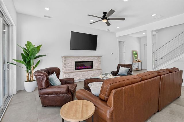 2430 FLOYD STREET, Sarasota, FL 34239
