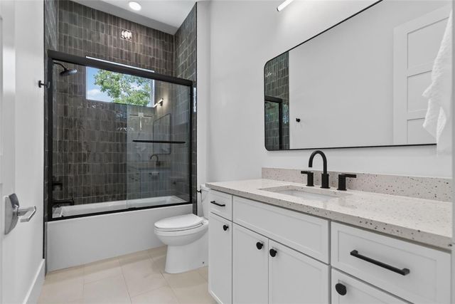 2430 FLOYD STREET, Sarasota, FL 34239