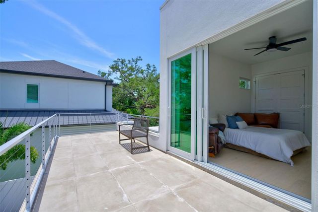 2430 FLOYD STREET, Sarasota, FL 34239