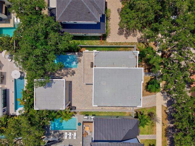2430 FLOYD STREET, Sarasota, FL 34239