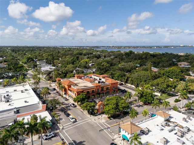 2430 FLOYD STREET, Sarasota, FL 34239