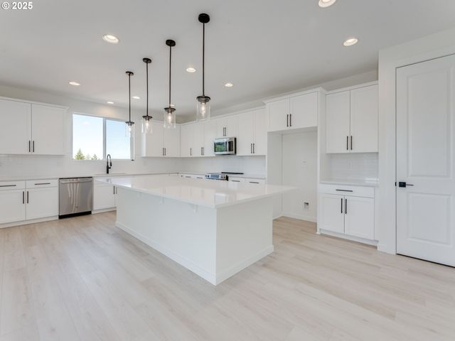 2151 Ne RIDGE RUN Ln, Estacada, OR 97023