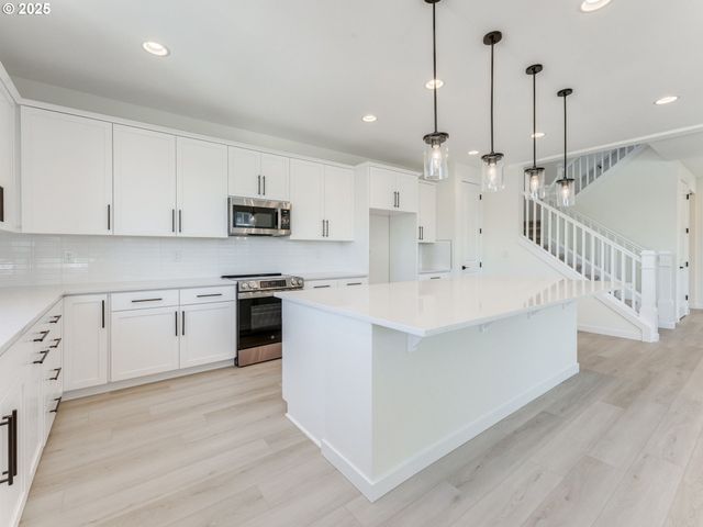 2151 Ne RIDGE RUN Ln, Estacada, OR 97023