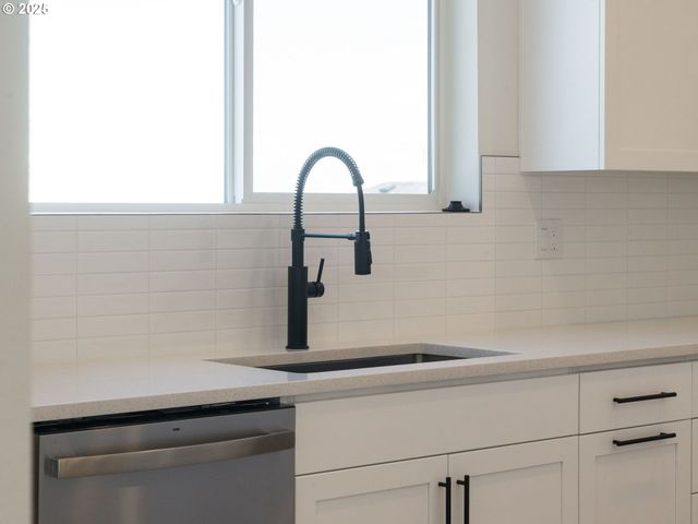 2151 Ne RIDGE RUN Ln, Estacada, OR 97023