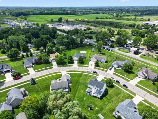 2033 Orchard Ridge Drive Nw, City Of Walker, MI 49534