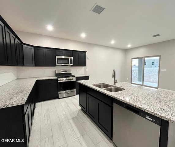 3824 Surmise Street, El Paso, TX 79938