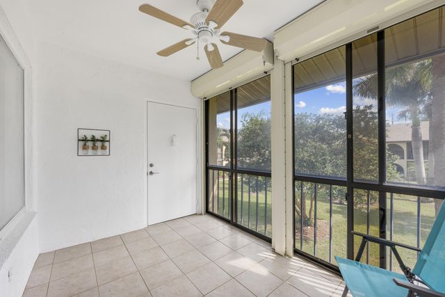 313 Pine Ridge Circle C-2, Greenacres, FL 33463