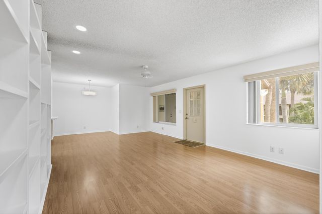313 Pine Ridge Circle C-2, Greenacres, FL 33463