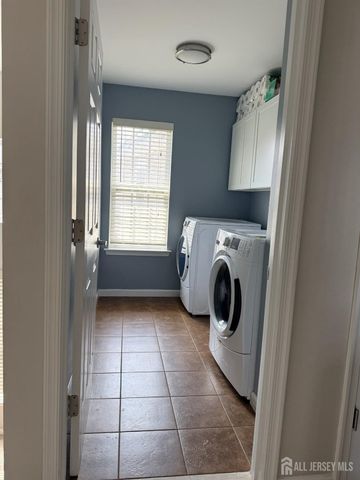 276 Morning Glory Drive, Monroe, NJ 08831