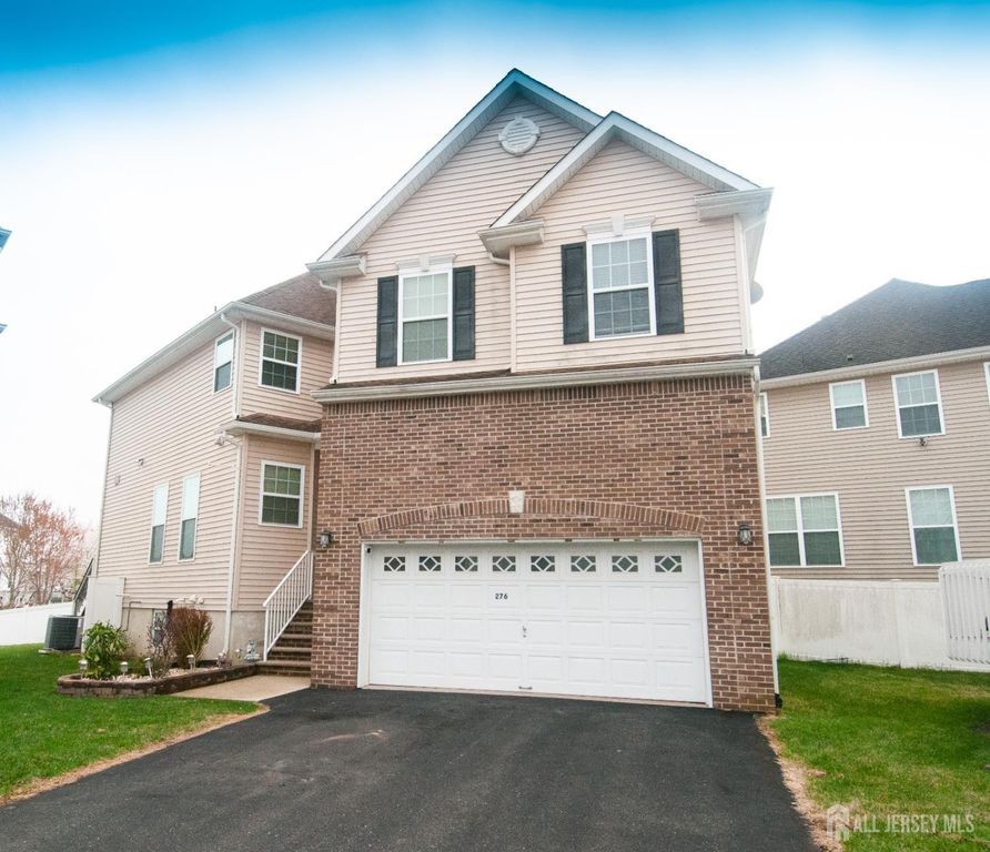 276 Morning Glory Drive, Monroe, NJ 08831