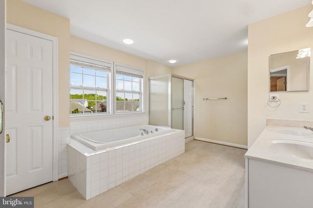 18122 SAMUEL CIR, Hagerstown, MD 21740
