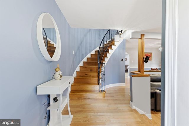 2125 WEYBRIDGE CMNS, Holland, PA 18966