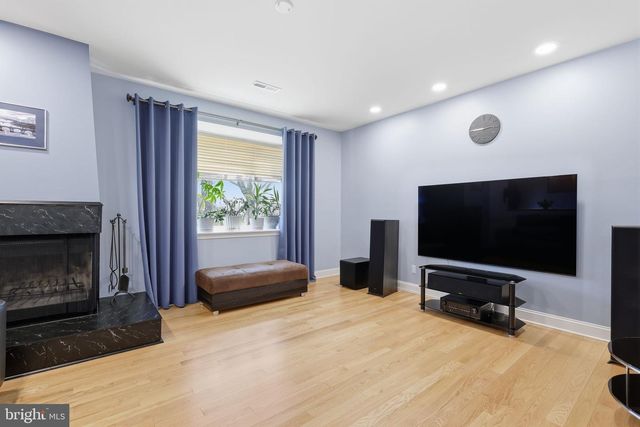 2125 WEYBRIDGE CMNS, Holland, PA 18966