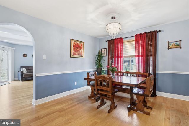 2125 WEYBRIDGE CMNS, Holland, PA 18966