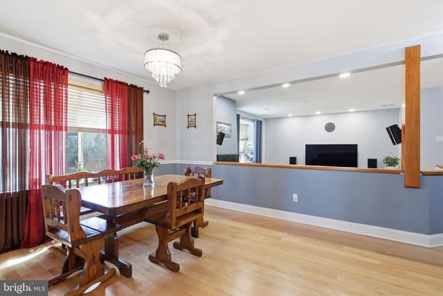 2125 WEYBRIDGE CMNS, Holland, PA 18966