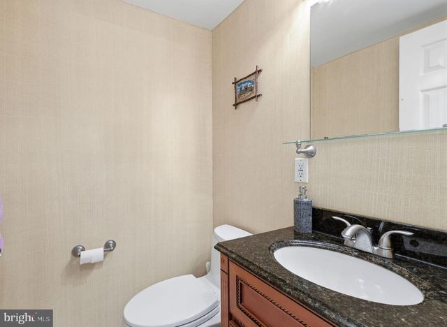 2125 WEYBRIDGE CMNS, Holland, PA 18966