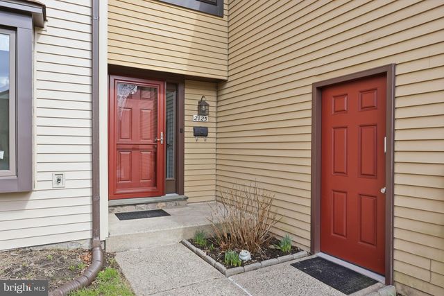 2125 WEYBRIDGE CMNS, Holland, PA 18966