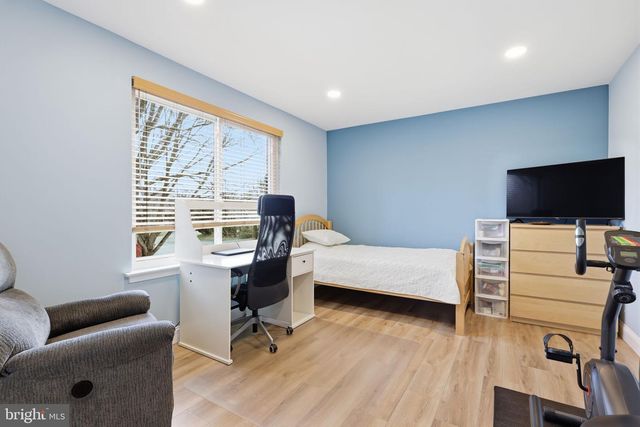 2125 WEYBRIDGE CMNS, Holland, PA 18966