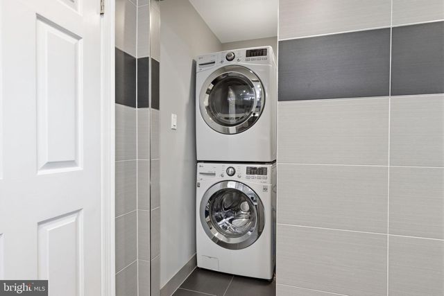 2125 WEYBRIDGE CMNS, Holland, PA 18966