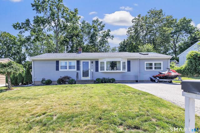 10 Nacca Road, West Haven, CT 06516