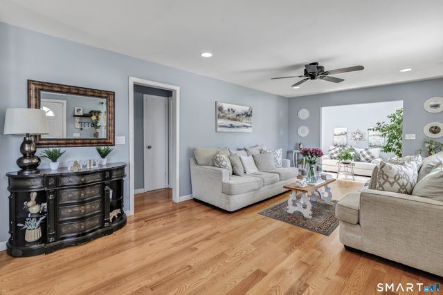 10 Nacca Road, West Haven, CT 06516