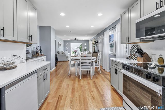 10 Nacca Road, West Haven, CT 06516