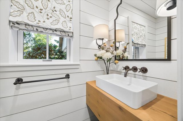 119 Gershwin Drive, Houston, TX 77079