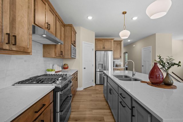 437 Sienna Drive, Watertown, MN 55388