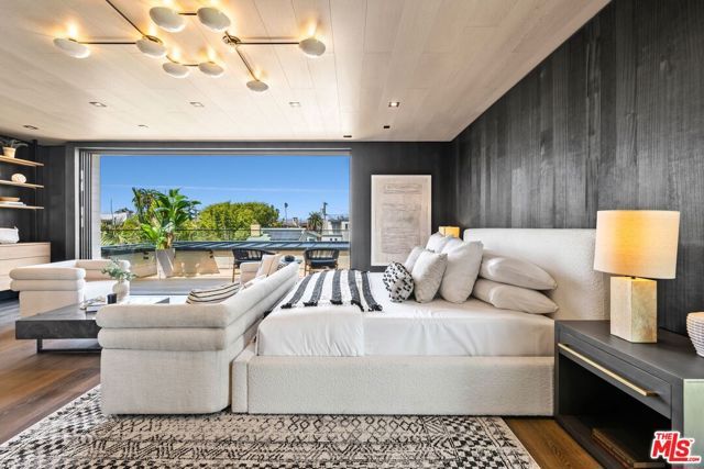 442 Sherman Canal, Venice (los Angeles), CA 90291