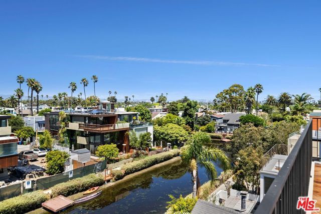442 Sherman Canal, Venice (los Angeles), CA 90291