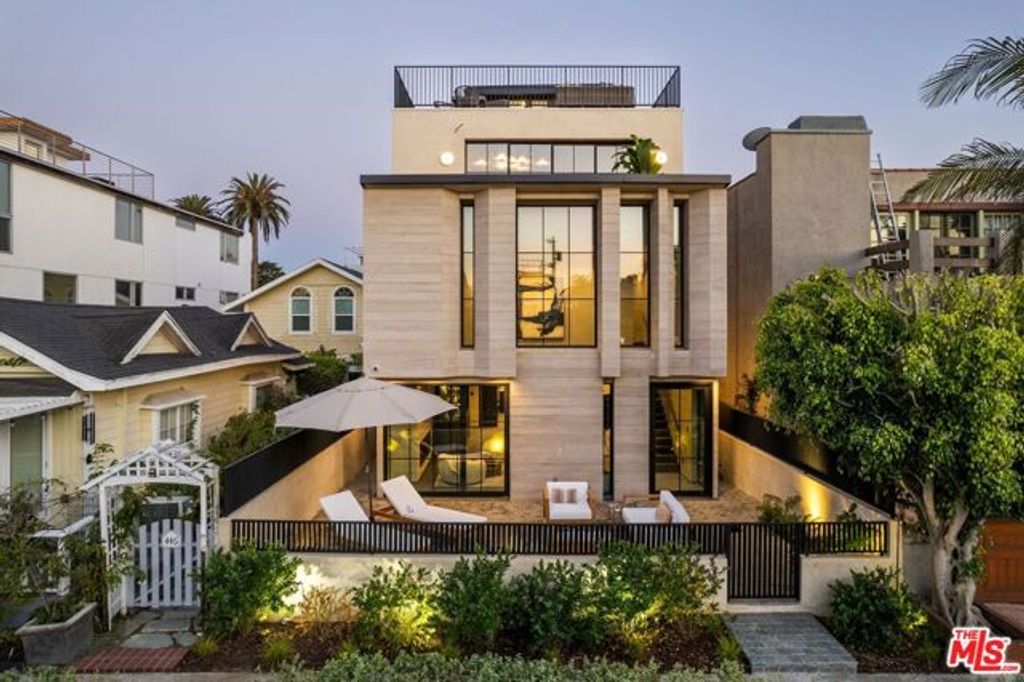 442 Sherman Canal, Venice (los Angeles), CA 90291