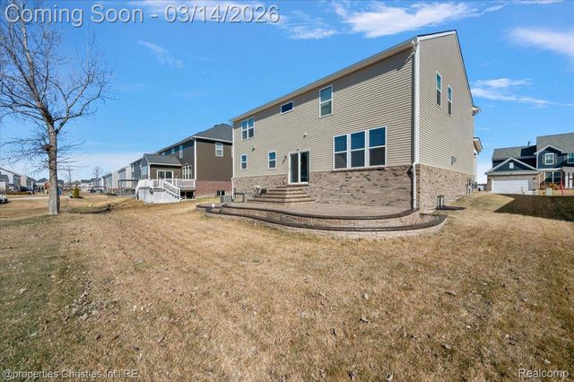 49499 Hummel Drive, Macomb Township, MI 48044